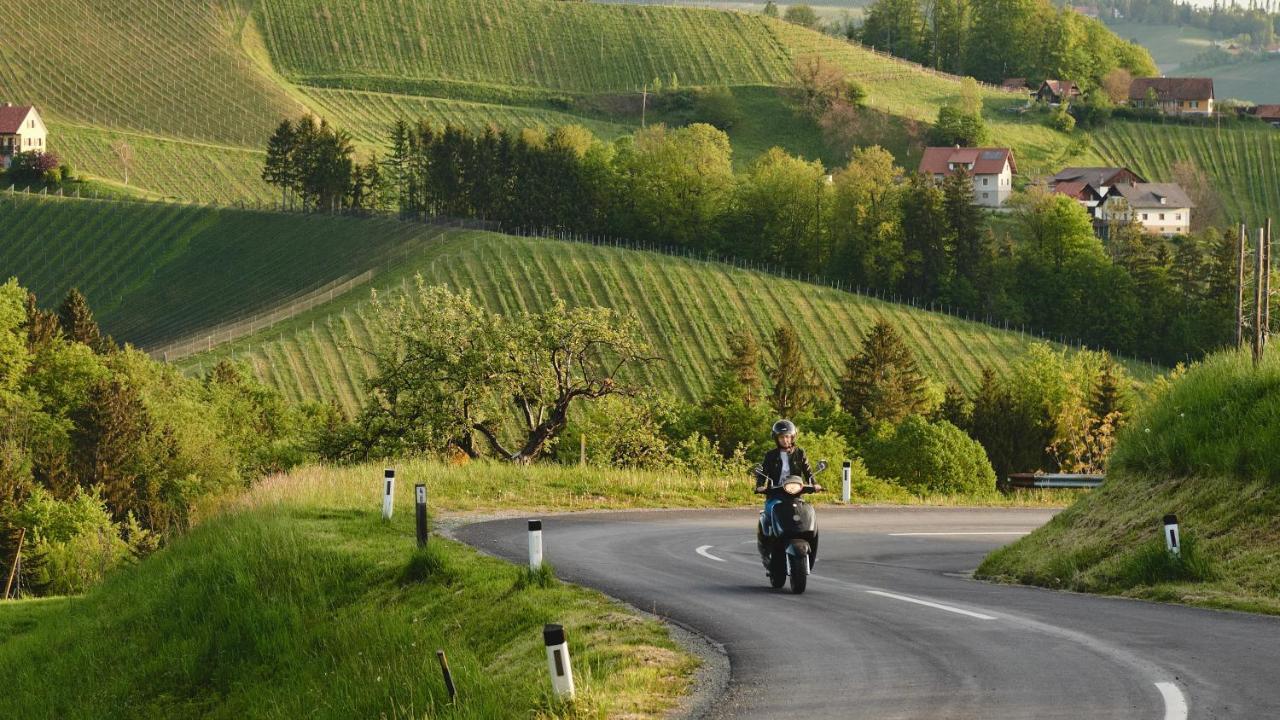 Landgut Am Poessnitzberg Hotel Leutschach Eksteriør billede