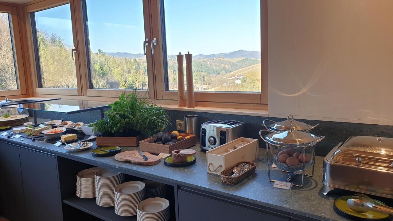Landgut Am Poessnitzberg Hotel Leutschach Eksteriør billede